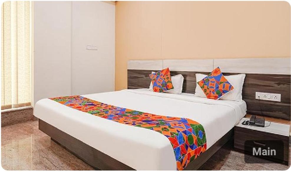 מלון העיר בנגלור Lavish Residency מראה חיצוני תמונה