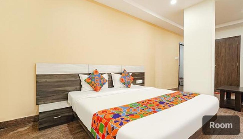 מלון העיר בנגלור Lavish Residency מראה חיצוני תמונה